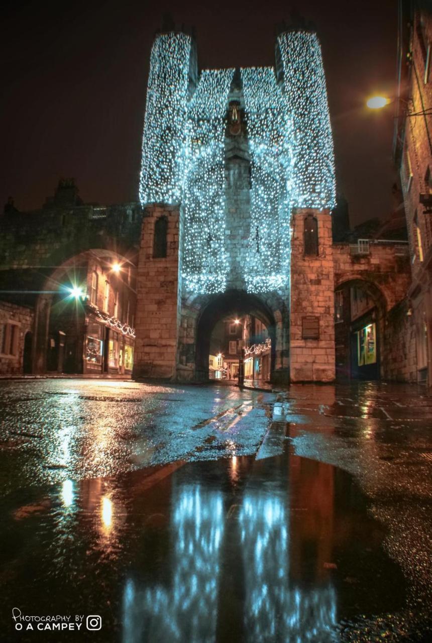 Church View B&B & Holiday Cottages York Bagian luar foto